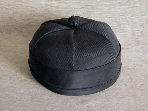 黑色丝绸和竹帽 -（7980）